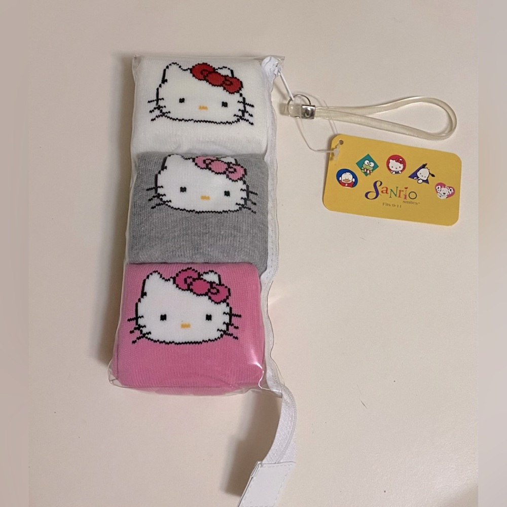 Sanrio Hello Kitty Adult Ankle Socks